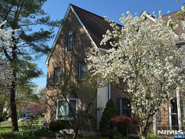 56 Hawthorne Avenue B, Park Ridge, NJ 07656