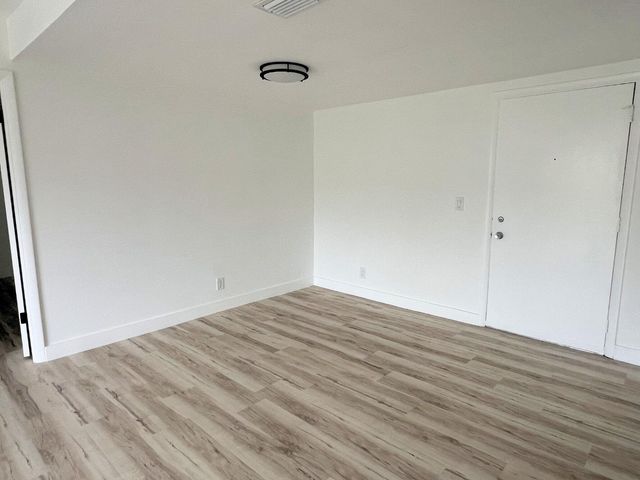 463 Lake Frances Drive 463, West Palm Beach, FL 33411