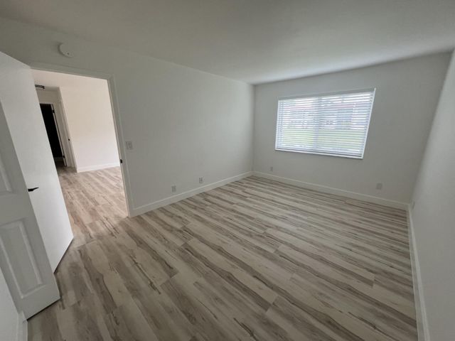 463 Lake Frances Drive 463, West Palm Beach, FL 33411