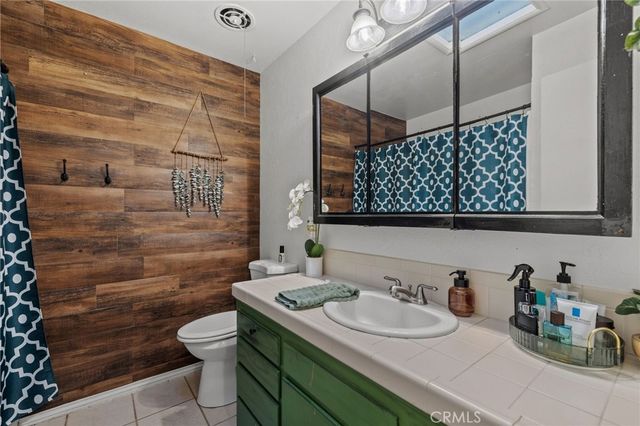 3800 Stockdale 8, Bakersfield, CA 93309