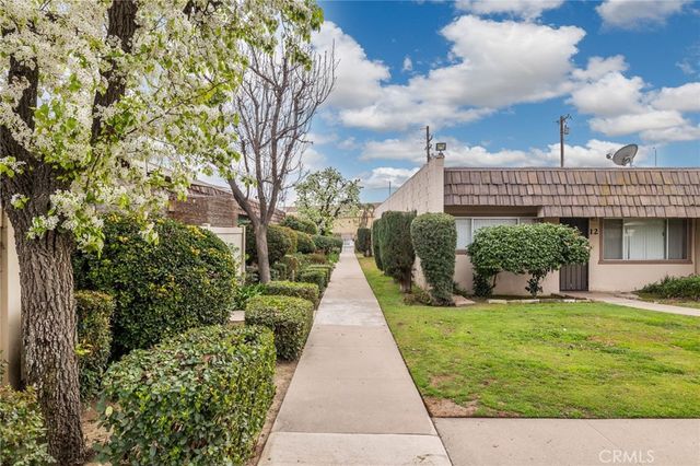 3800 Stockdale 8, Bakersfield, CA 93309