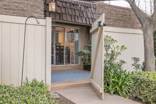 3800 Stockdale 8, Bakersfield, CA 93309