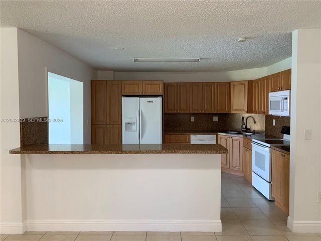 6745 SW 132nd Ave 206, Miami, FL 33183