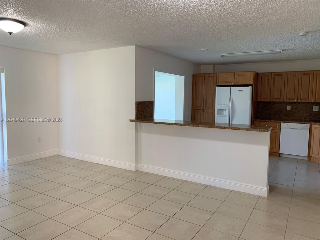 6745 SW 132nd Ave 206, Miami, FL 33183