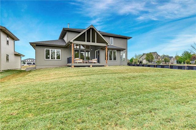 21913 W 99th Terrace, Lenexa, KS 66220