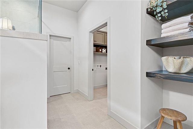 21913 W 99th Terrace, Lenexa, KS 66220