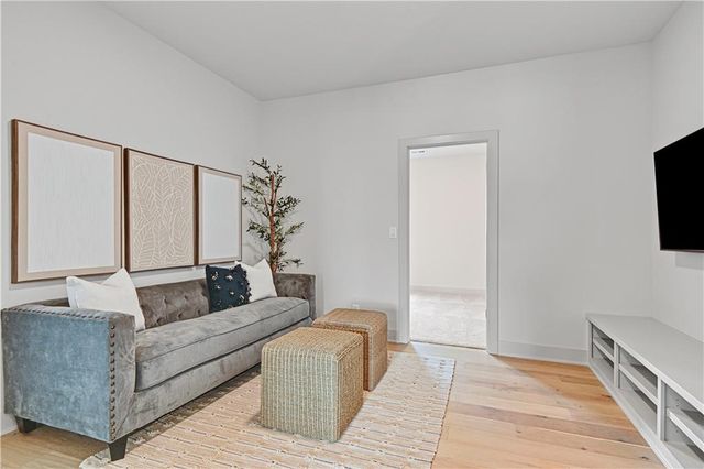 21913 W 99th Terrace, Lenexa, KS 66220