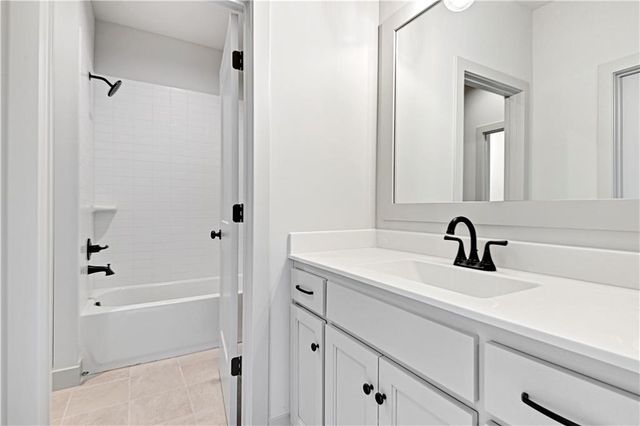 21913 W 99th Terrace, Lenexa, KS 66220