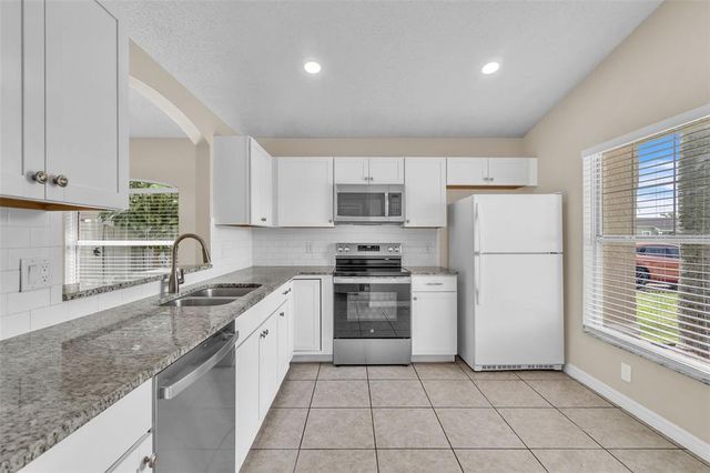 13237 GREENPOINTE DRIVE, Orlando, FL 32824
