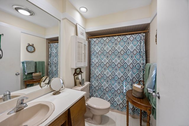 405 Heritage Village D, Southbury, CT 06488