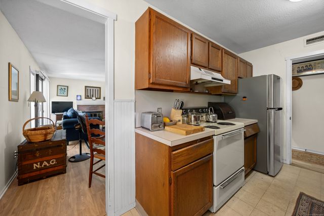 405 Heritage Village D, Southbury, CT 06488