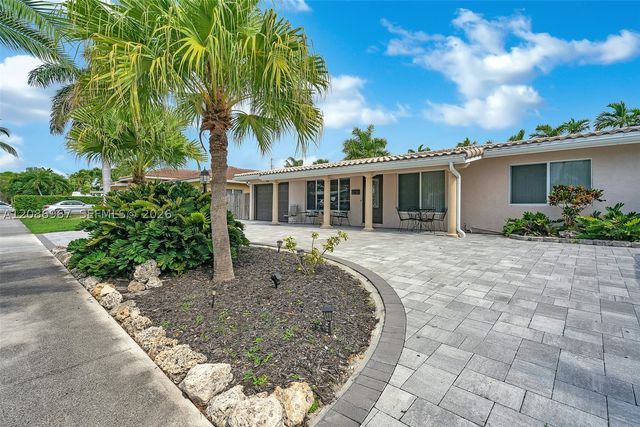 1031 SE 14th Dr, Deerfield Beach, FL 33441