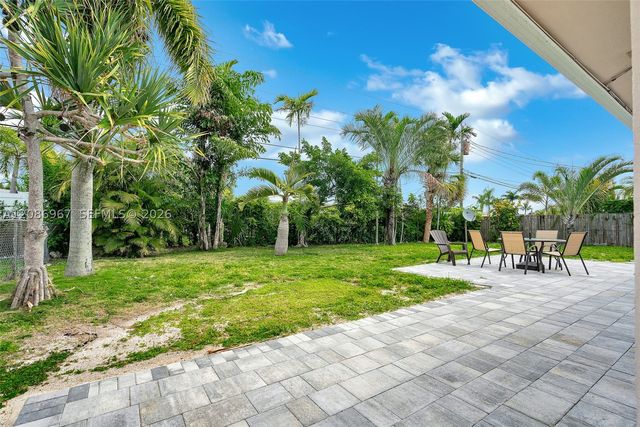 1031 SE 14th Dr, Deerfield Beach, FL 33441