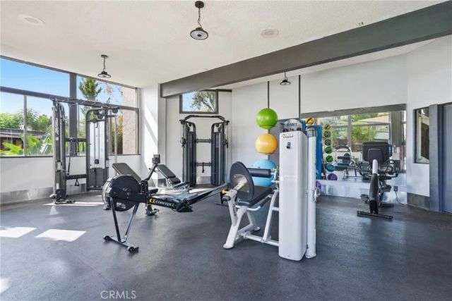374 S Miraleste 406, San Pedro, CA 90732