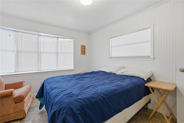 308 Fulton Ave, Rockport, TX 78382