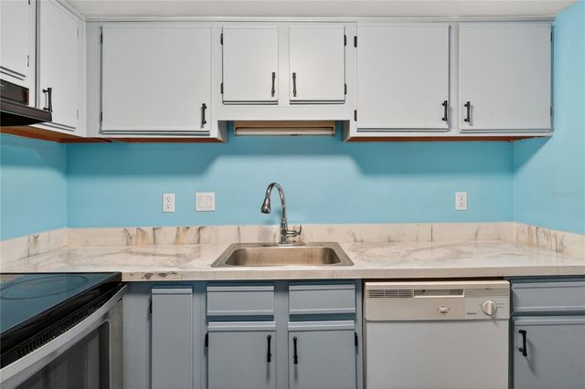 4205 S. SEMORAN BLVD 11, Orlando, FL 32822