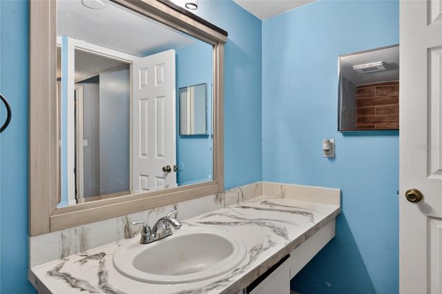 4205 S. SEMORAN BLVD 11, Orlando, FL 32822