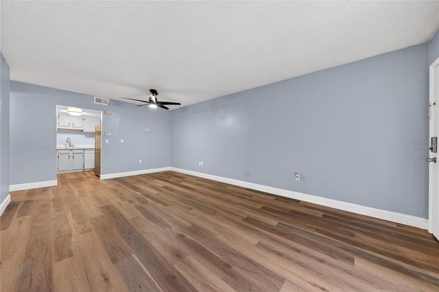 4205 S. SEMORAN BLVD 11, Orlando, FL 32822