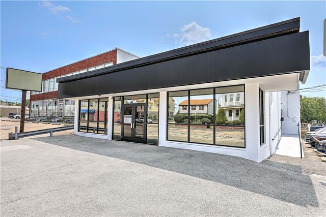 577 Warren Avenue, East Providence, RI 02914