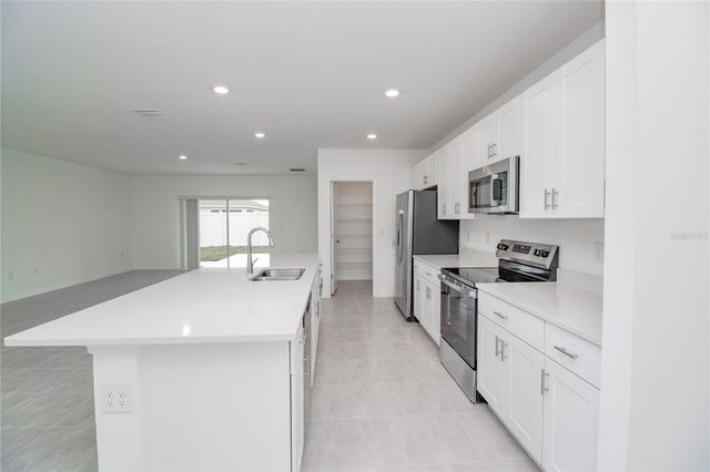 2454 SLIPPERY ROCK STREET, Auburndale, FL 33823