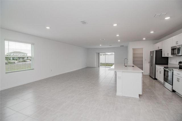 2454 SLIPPERY ROCK STREET, Auburndale, FL 33823