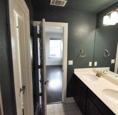1908 Cleese DR 173C, Austin, TX 78741