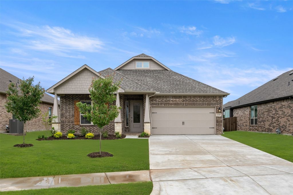 2329 Rams Horn, Waxahachie, TX 75167