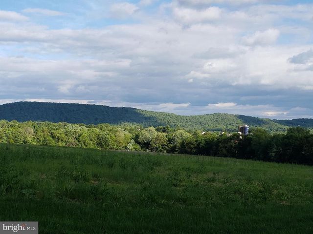 40975 YAKEY, Lovettsville, VA 20180