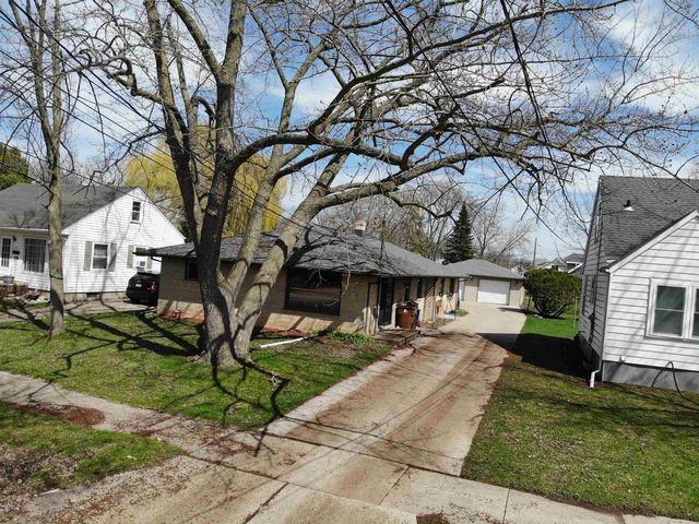 637 STATE STREET, Menasha, WI 54952