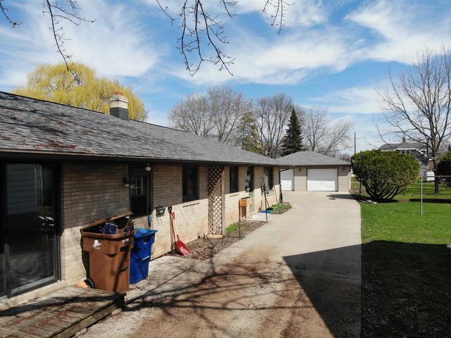637 STATE STREET, Menasha, WI 54952