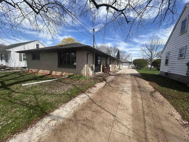 637 STATE STREET, Menasha, WI 54952