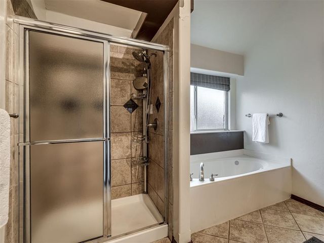 17008 Platinum Lane, Edmond, OK 73012