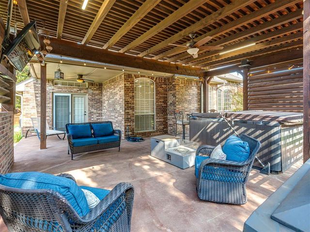17008 Platinum Lane, Edmond, OK 73012