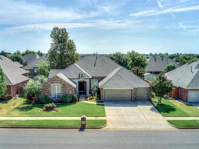 17008 Platinum Lane, Edmond, OK 73012