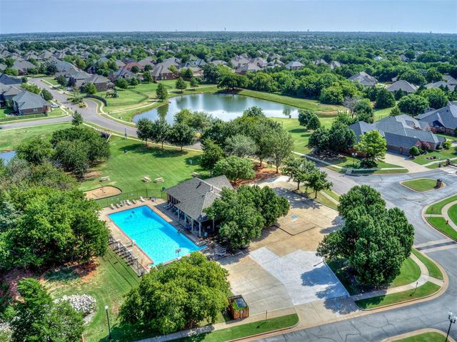 17008 Platinum Lane, Edmond, OK 73012