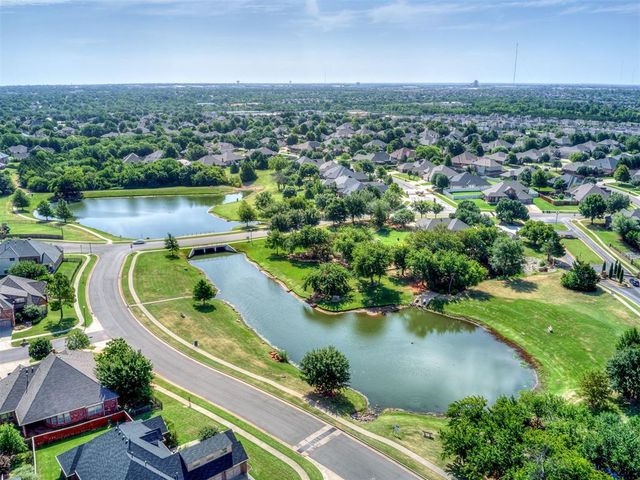 17008 Platinum Lane, Edmond, OK 73012