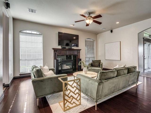17008 Platinum Lane, Edmond, OK 73012