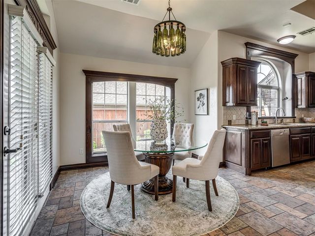 17008 Platinum Lane, Edmond, OK 73012