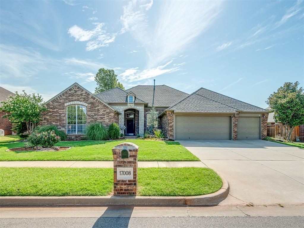 17008 Platinum Lane, Edmond, OK 73012