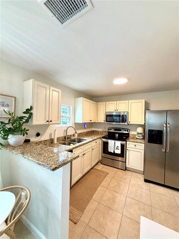 2842 15TH AVENUE N, St Petersburg, FL 33713