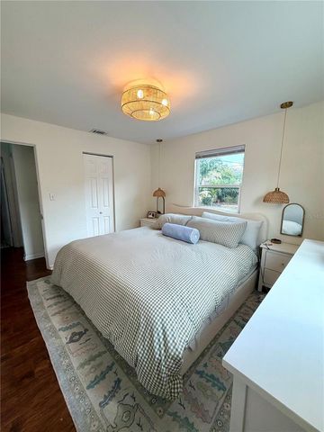 2842 15TH AVENUE N, St Petersburg, FL 33713