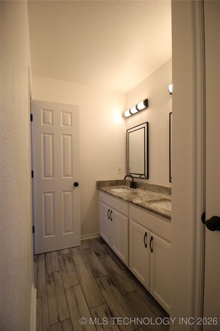 705 N Aster Avenue, Broken Arrow, OK 74012