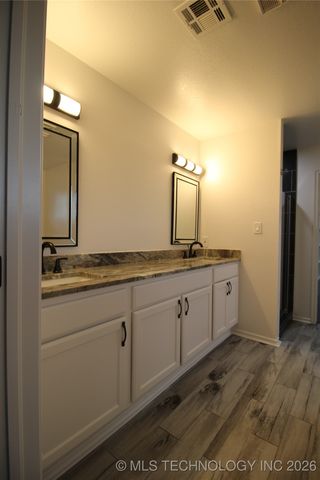 705 N Aster Avenue, Broken Arrow, OK 74012