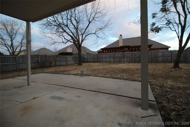 705 N Aster Avenue, Broken Arrow, OK 74012