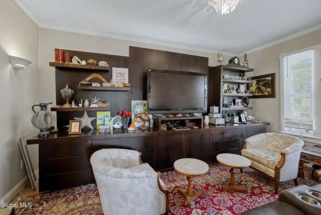 12 The Mall Street, Amsterdam, NY 12010