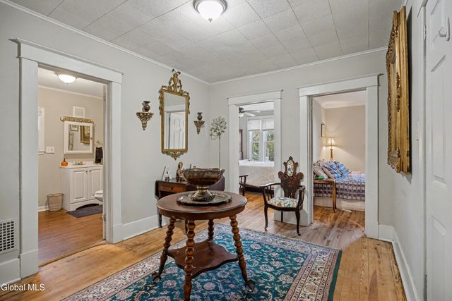 12 The Mall Street, Amsterdam, NY 12010