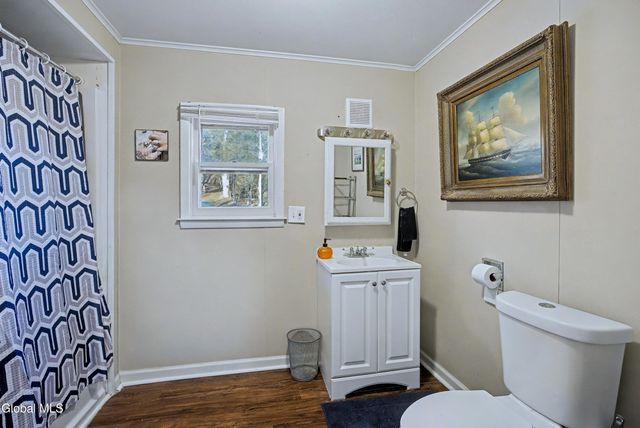 12 The Mall Street, Amsterdam, NY 12010