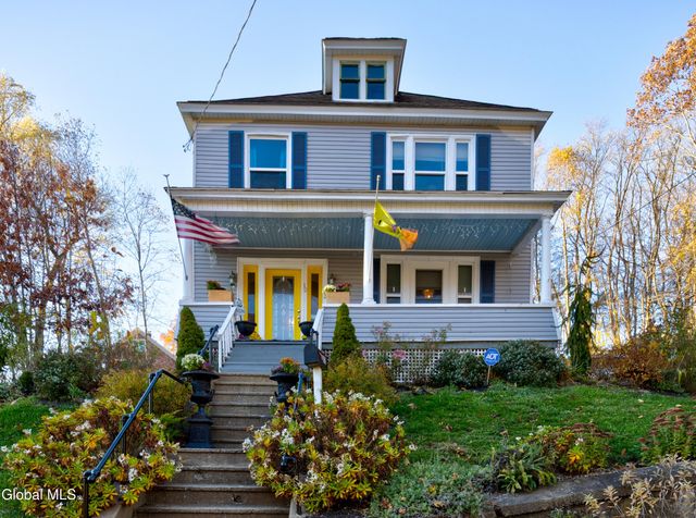 12 The Mall Street, Amsterdam, NY 12010