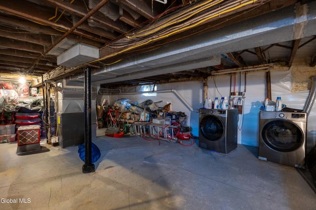 12 The Mall Street, Amsterdam, NY 12010