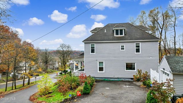 12 The Mall Street, Amsterdam, NY 12010